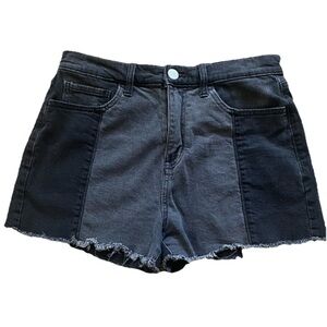 SO Brand High Rise Mom Shorts Black Colorblock Denim Frayed Hem Size 11/30W